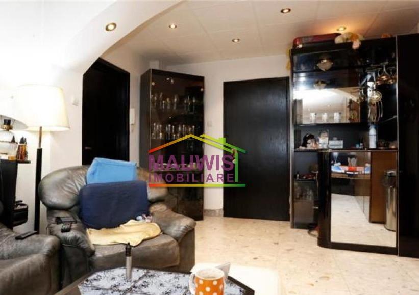 Apartament 2 Camere 1996 SUPERB pe Bd Decebal Pret EXCELENT