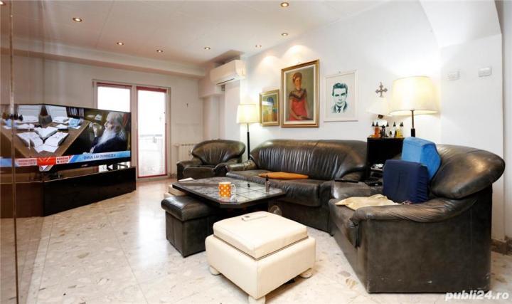 Apartament 2 Camere 1996 SUPERB pe Bd Decebal Pret EXCELENT