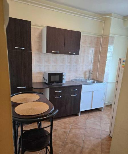 Apartament 2 Camere 1997 64MP pe Bd Decebal METROU Muncii