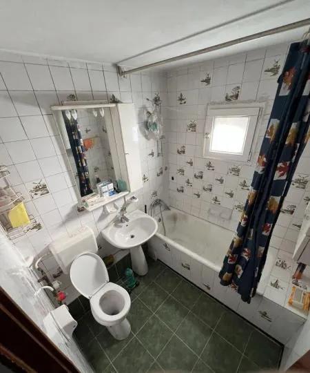 Vand apartament cu 3 camere in zona Gorjului, 7 minute metrou!