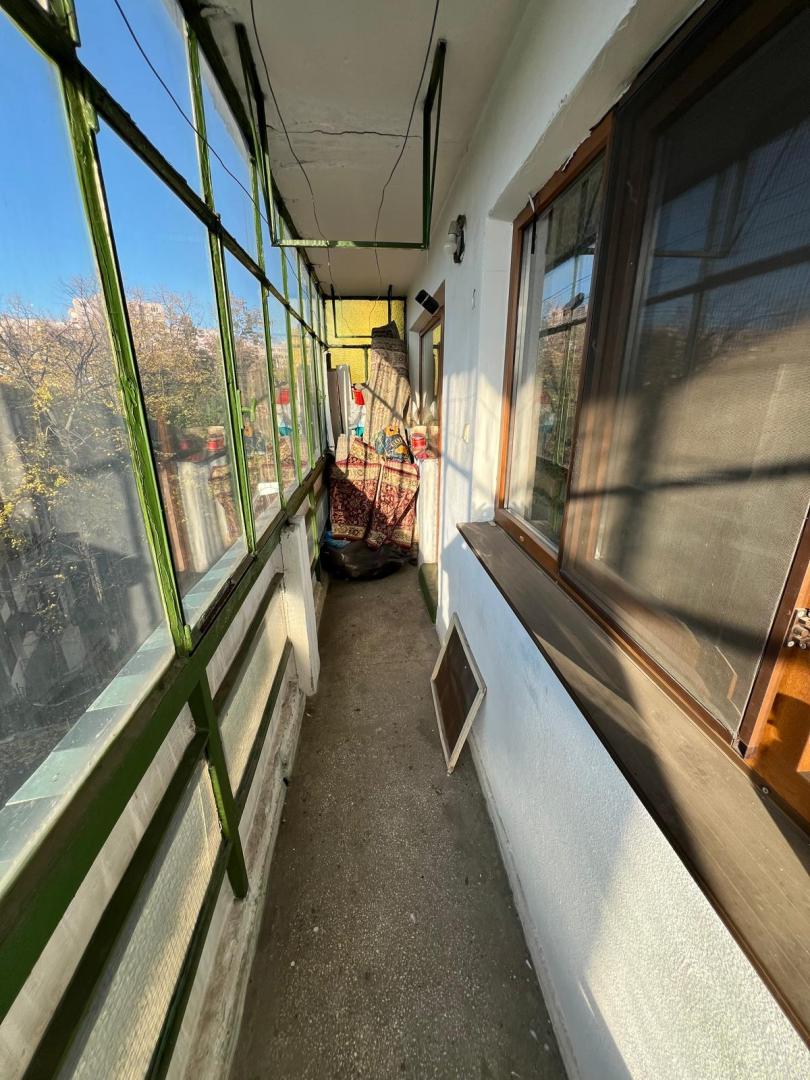 Vand apartament cu 3 camere in zona Gorjului, 7 minute metrou!
