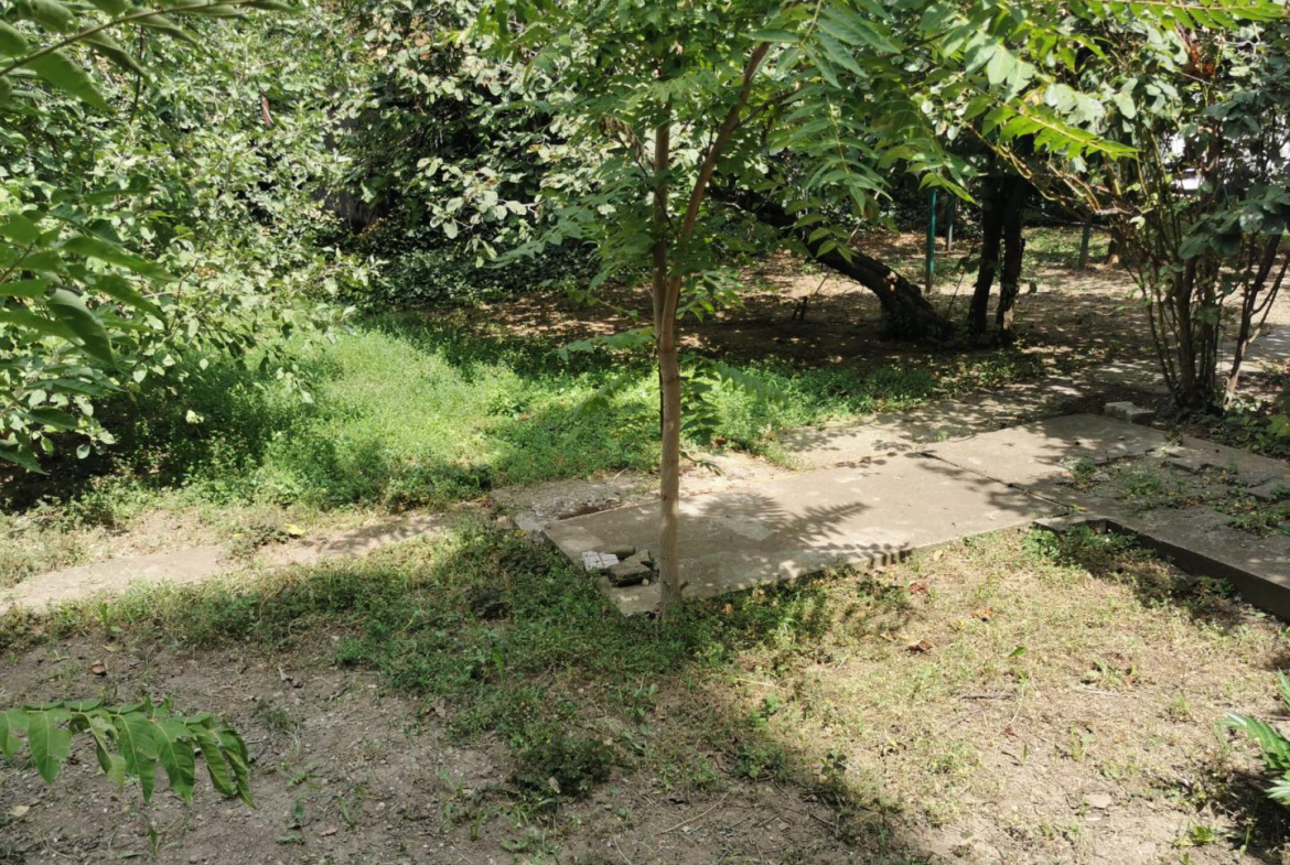 Cel mai ieftin teren central!!! –  in zona Calea 13 Septembrie –