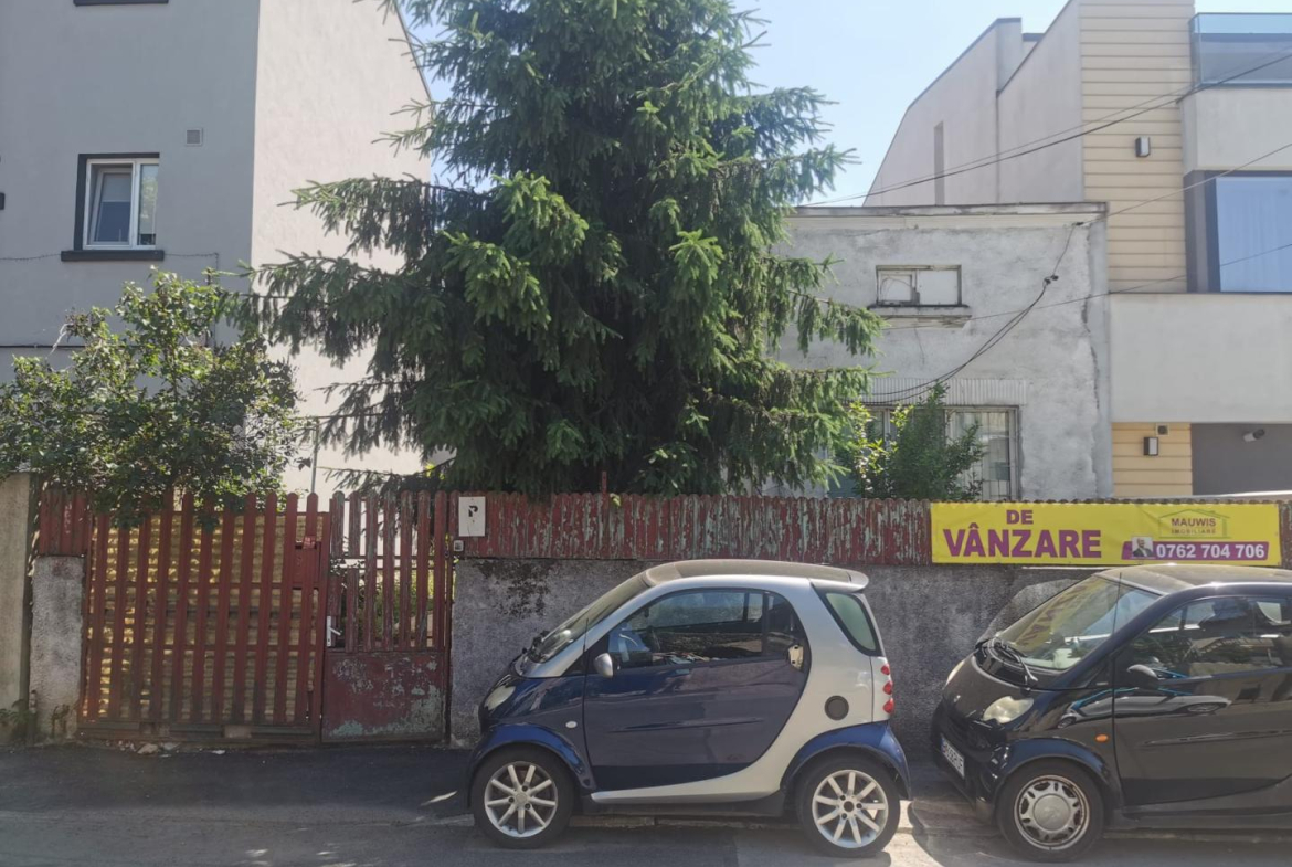 Vand teren 311 mp in zona pasajului Piata Muncii.