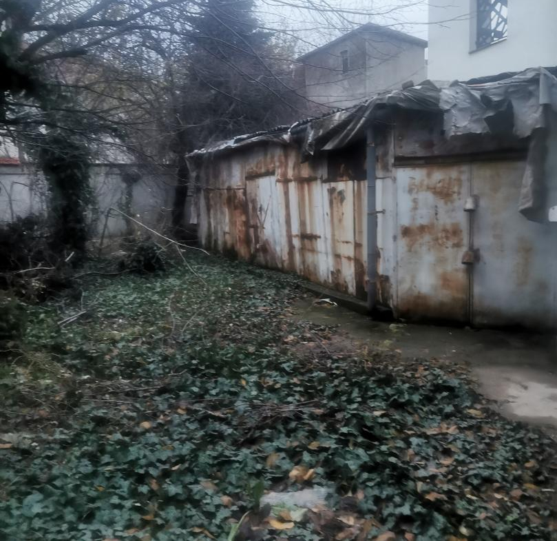 Vand teren 311 mp in zona pasajului Piata Muncii.