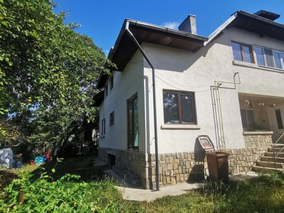 Casa P+S cu teren ultracentral in Breaza – vis-a-vis de Liceul Militar