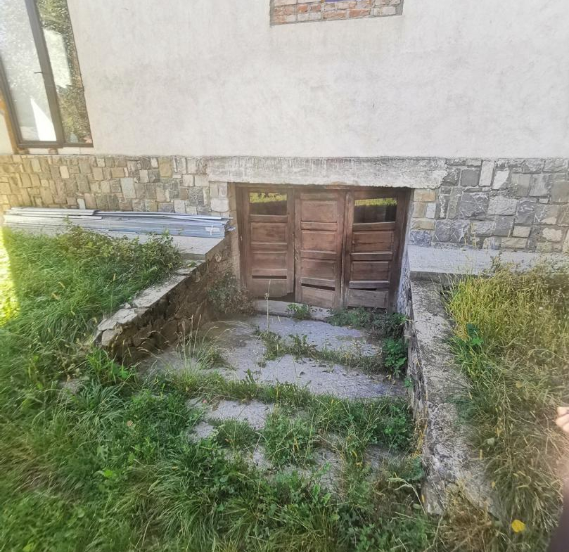 Casa P+S cu teren ultracentral in Breaza – vis-a-vis de Liceul Militar