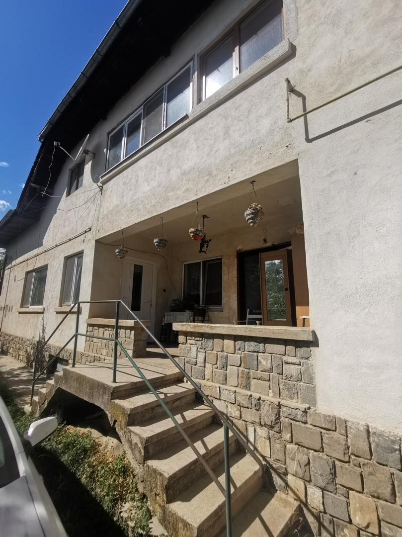 Casa P+S cu teren ultracentral in Breaza – vis-a-vis de Liceul Militar