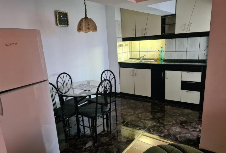 Apartament 2 Camere pe Bd Decebal METROU Muncii