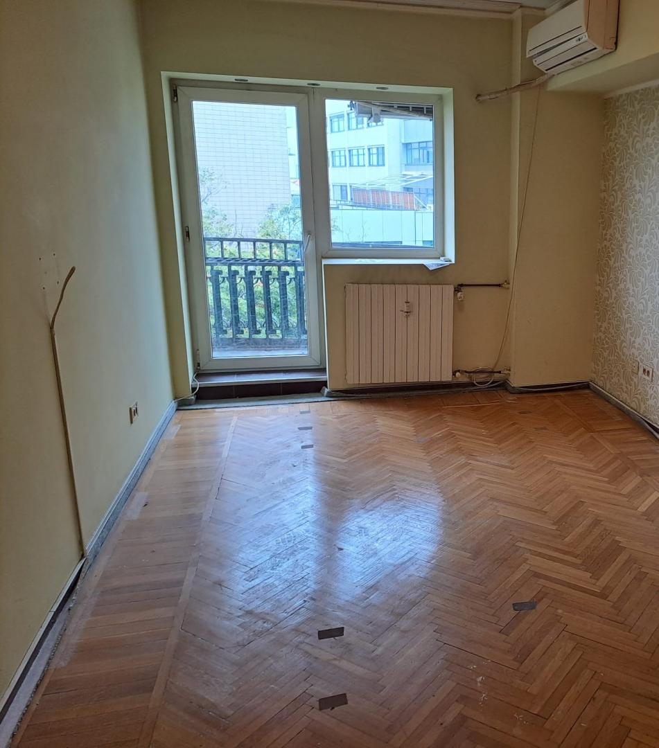 pitagora-315857234-2-b9ab1a00-foto-4-bis_orig Apartament 3 camere SPATIOS chiar pe Bd UNIRII
