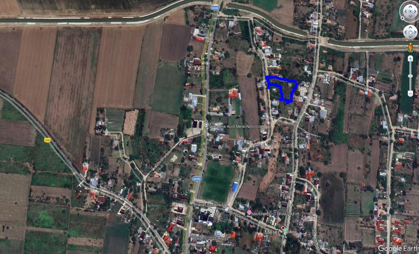 Vand Teren 1723 mp cu casa 3 camere in comuna Merei Judet Buzau
