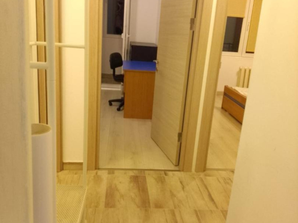 Apartament 3 Camere Rm Sarat Dristor METROU