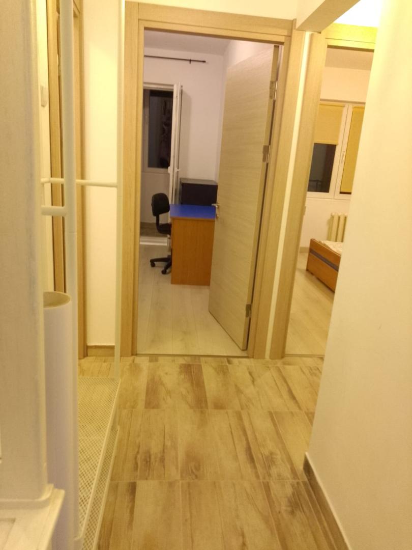 pitagora-315860497-1-7f5f51f4-foto-1_orig Apartament 3 Camere Rm Sarat Dristor METROU