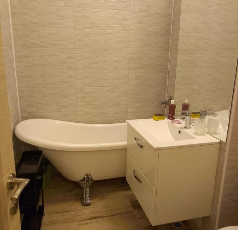 Apartament 3 Camere Rm Sarat Dristor METROU