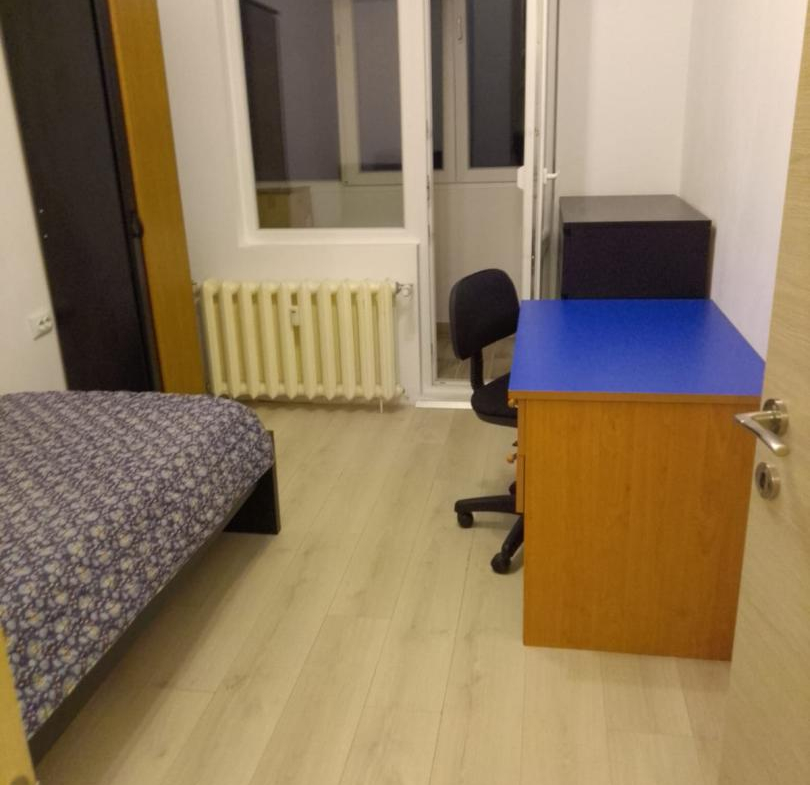 Apartament 3 Camere Rm Sarat Dristor METROU