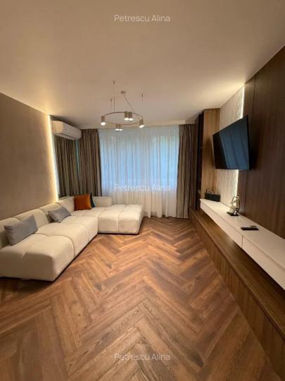 Vand ap deosebit cu 3 camere  in zona Stefan Cel Mare – Obor