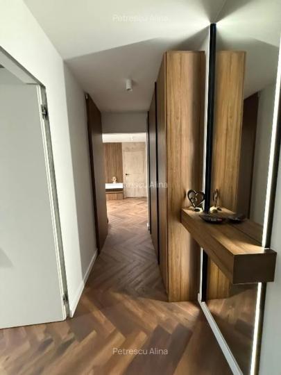 Vand ap deosebit cu 3 camere  in zona Stefan Cel Mare – Obor