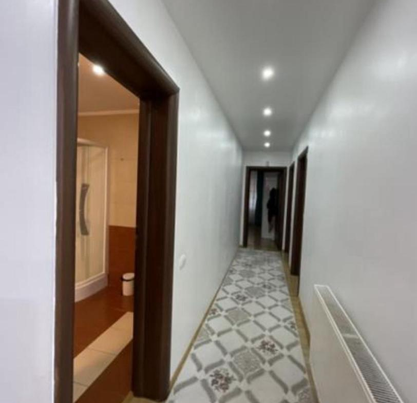 Vand apartament cu 4 camere in zona Pipera – Emil Racovita