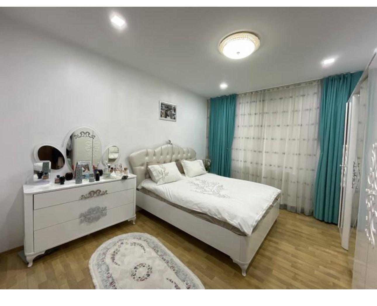 Vand apartament cu 4 camere in zona Pipera – Emil Racovita