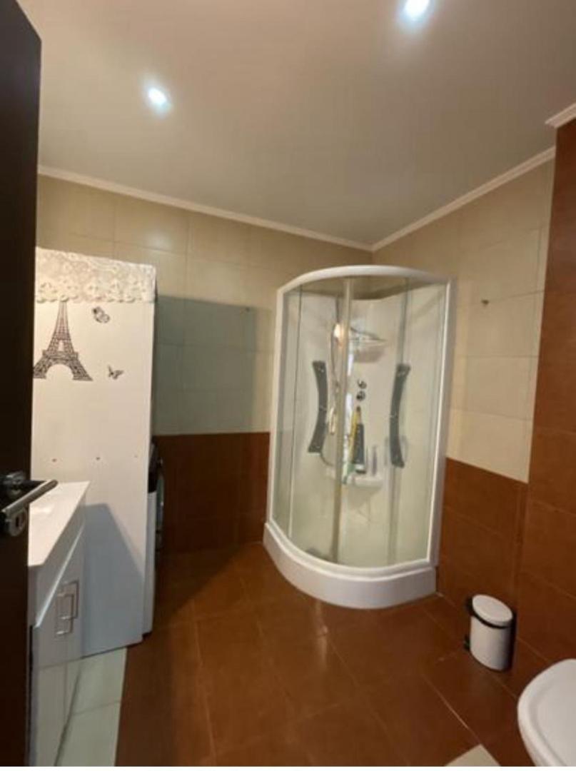 Vand apartament cu 4 camere in zona Pipera – Emil Racovita