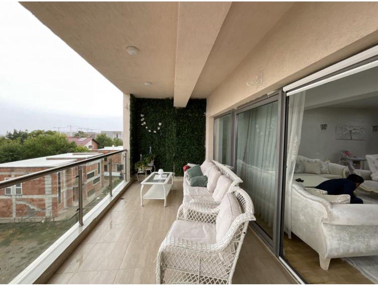 Vand apartament cu 4 camere in zona Pipera – Emil Racovita