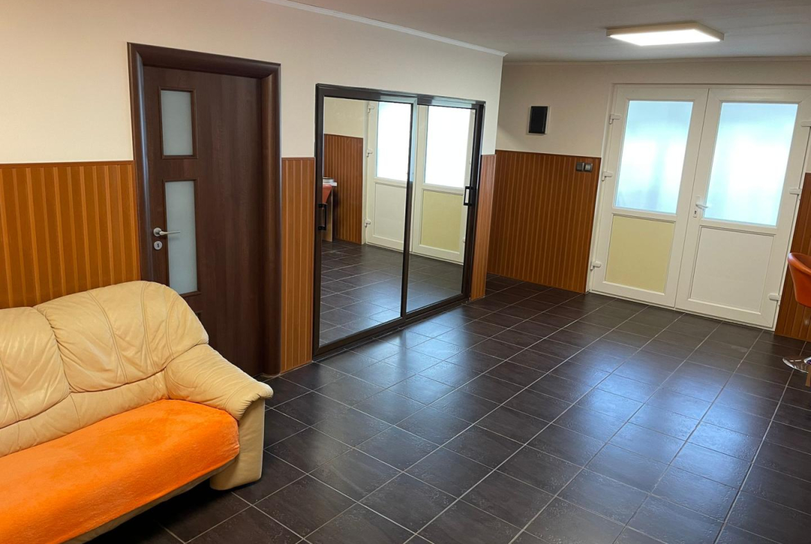 Inchiriez casa, singur in curte in zona Iriceanu – Aparatorii Patriei