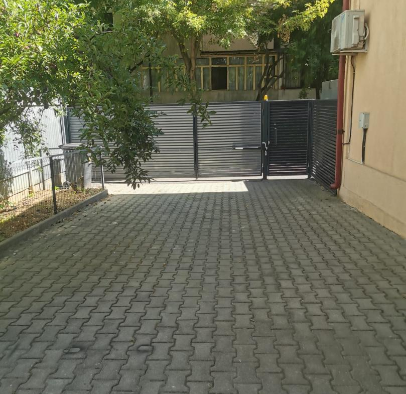 Inchiriez casa, singur in curte in zona Iriceanu – Aparatorii Patriei