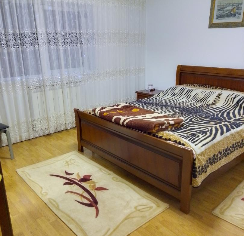 Apartament 2 Camere 61MP 1989  Basarabia Costin Georgian METROU