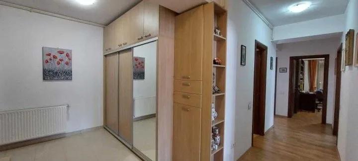 Vand apartament deosebit cartier Baneasa, Ioan Ionescu de la Brad.