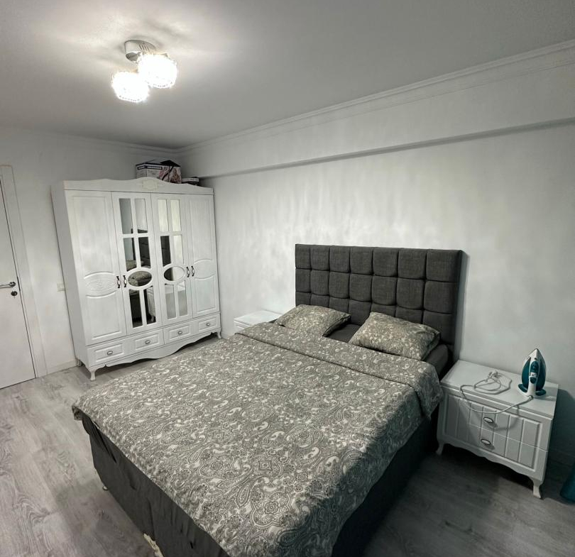 Inchiriez apartament 2 camere in Complex Rose Residence Pipera