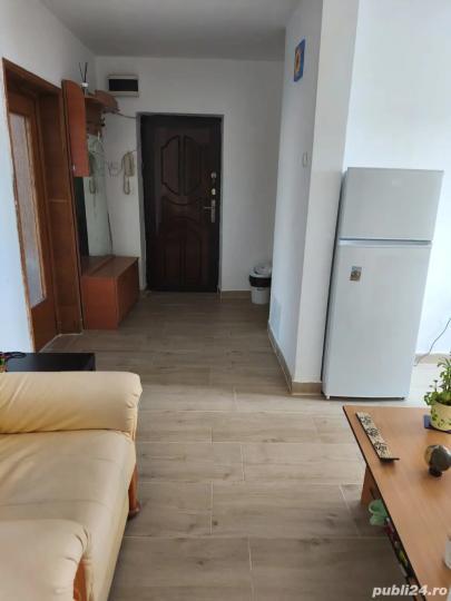 Pta Muncii / Cal Calarasi / 3 min Metrou / dec / bl 1995 /