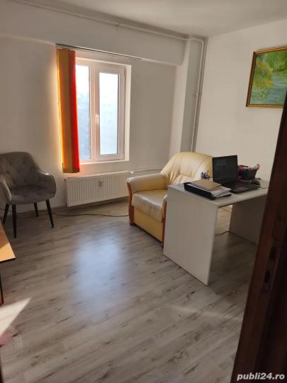 Pta Muncii / Cal Calarasi / 3 min Metrou / dec / bl 1995 /