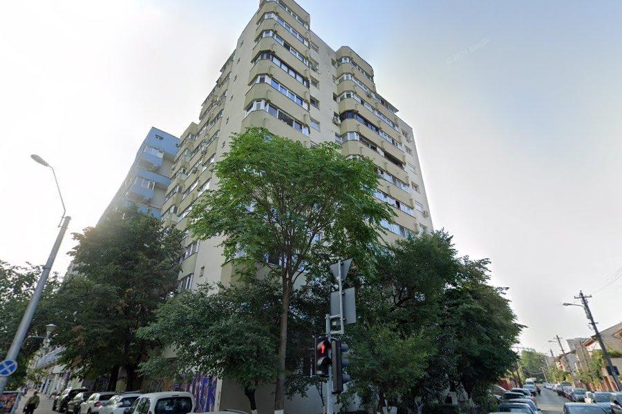 Iancului/ Sarafinesti /   renovat / centrala de apt