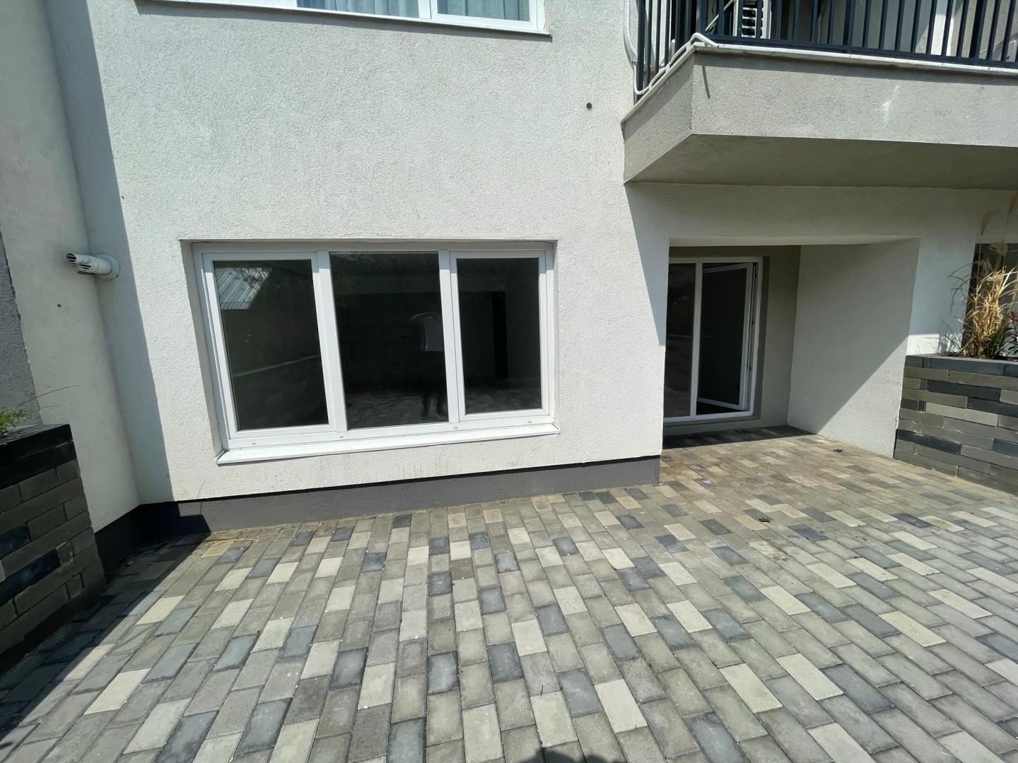 Vand apartament 2 camere in Complex Rose Residence Pipera