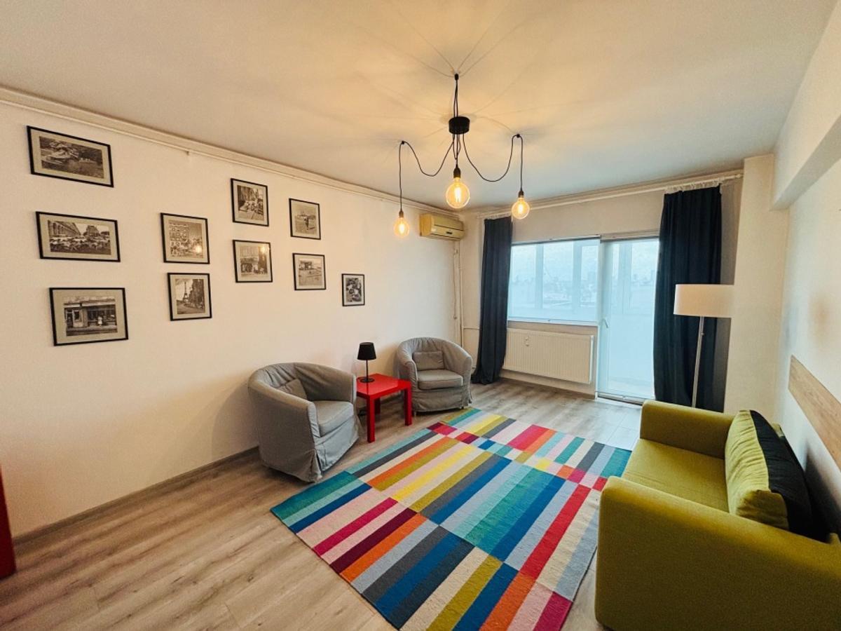 Mosilor / Eminescu / renovat / bl 1982 /