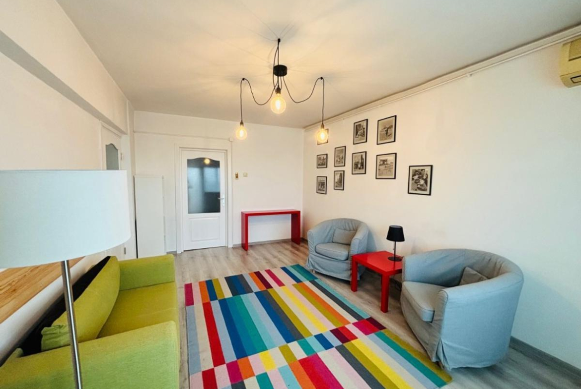 Mosilor / Eminescu / renovat / bl 1982 /