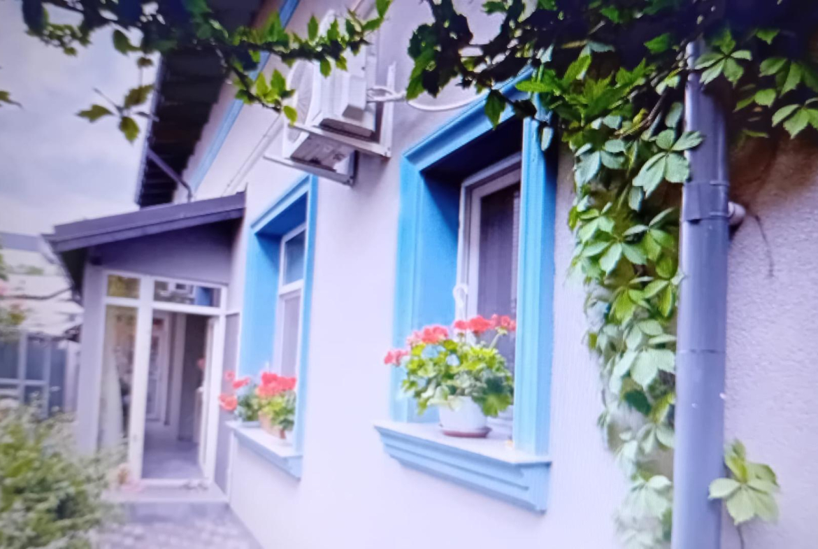 5 min metrou Iancului Casa renovata 2020 D+P+Pod pe teren 295 mp