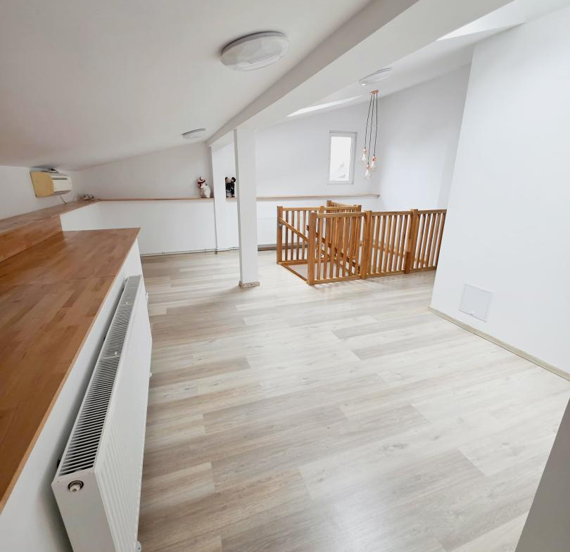 5 min metrou Iancului Casa renovata 2020 D+P+Pod pe teren 295 mp