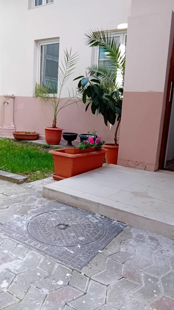 5 min metrou Iancului Parc Vatra Luminoasa Casa pe teren singur curte