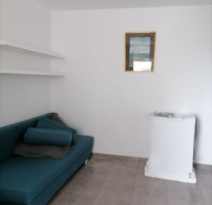 Piata iancului-Gura de metrou- 260 euro bloc mixt