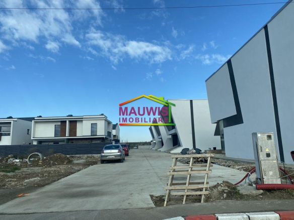 Vanzare apartament 3 camere Voluntari-Matei Millo la pret de 2 cam.