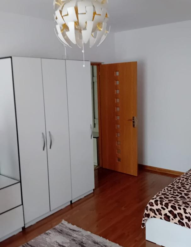 10 MIN PARC IOR METROU TITAN GARS CF.1 DECOMANDAT CU BALCON ETAJ 3/4