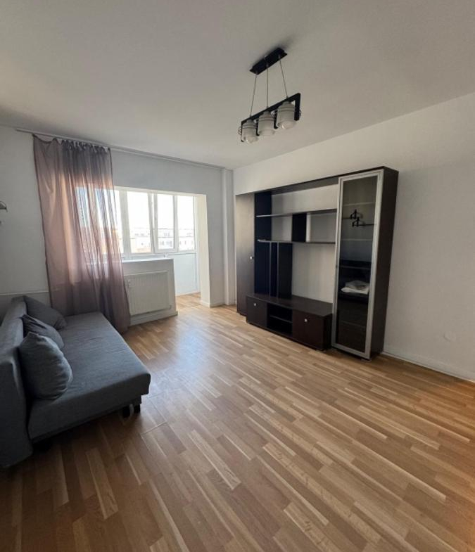 Iancului / Avrig / bl 1981 / 4 min Metrou /
