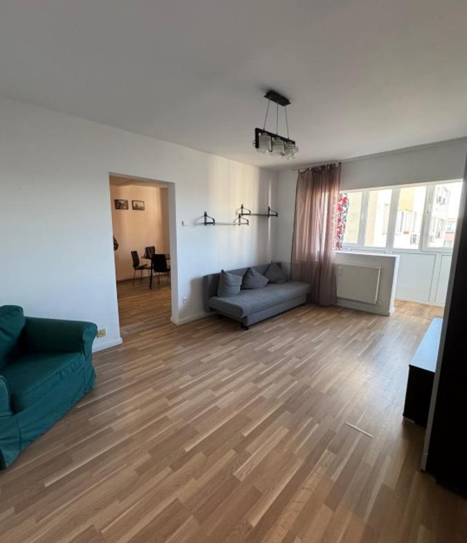 Iancului / Avrig / bl 1981 / 4 min Metrou /