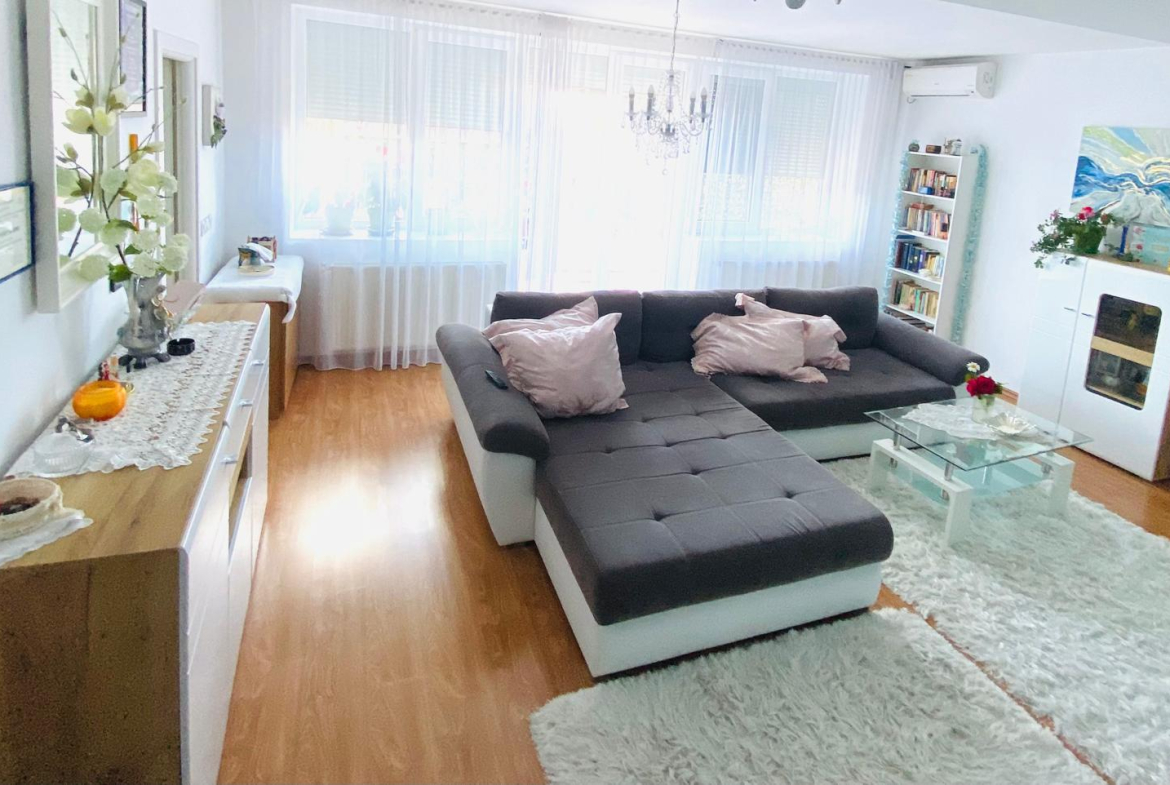 Vand apartament 2 camere Linda Residence Industriilor