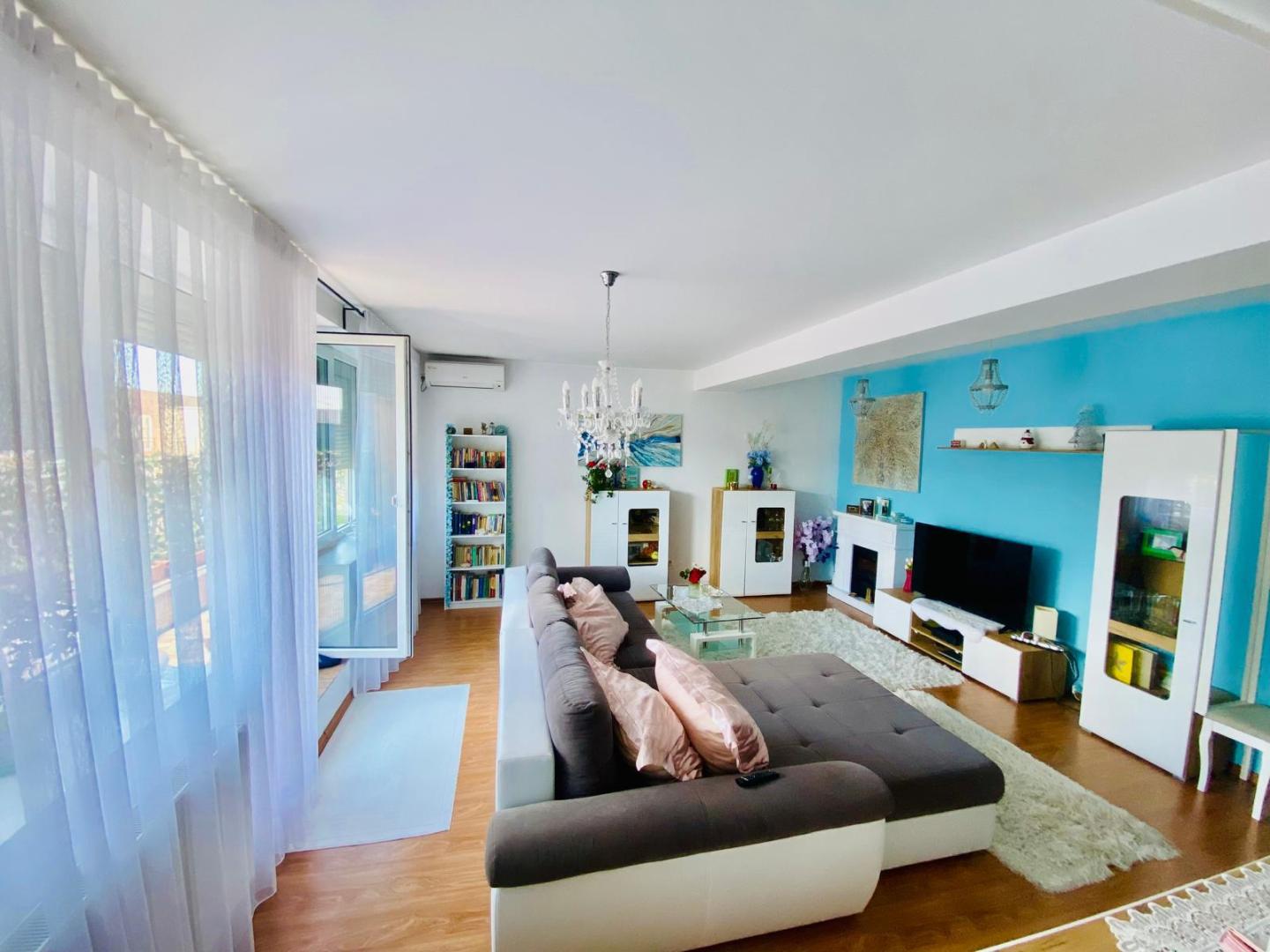 Vand apartament 2 camere Linda Residence Industriilor