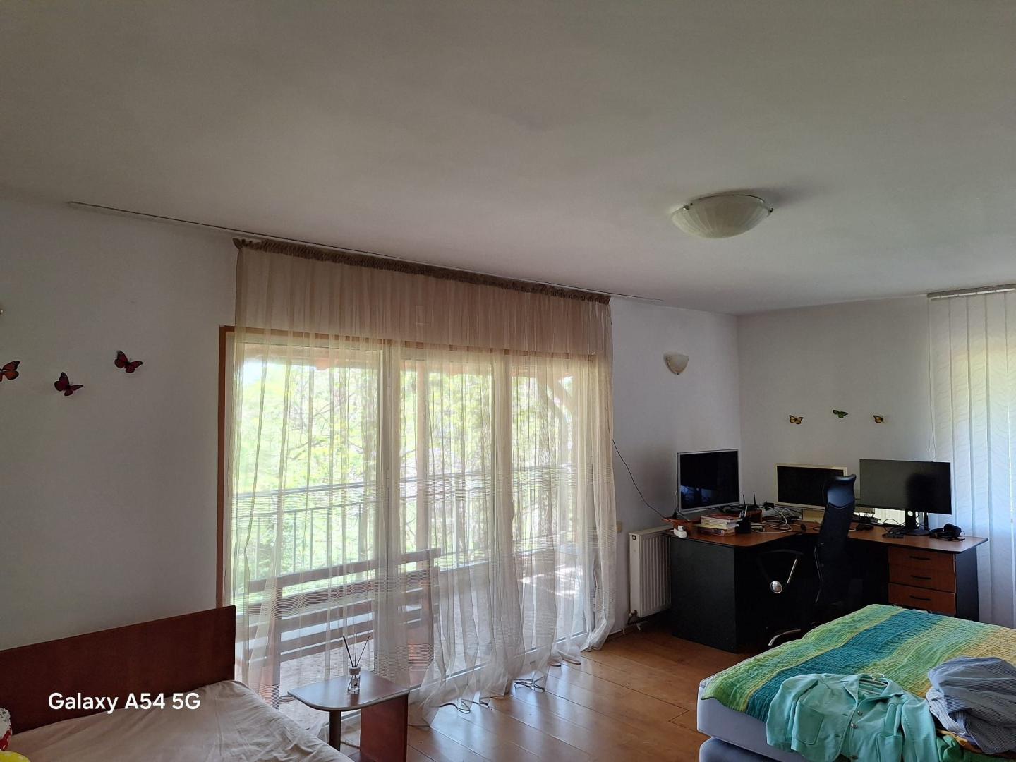 Casă superba cu teren generos de 6.242 mp – Breaza, Gura Beliei