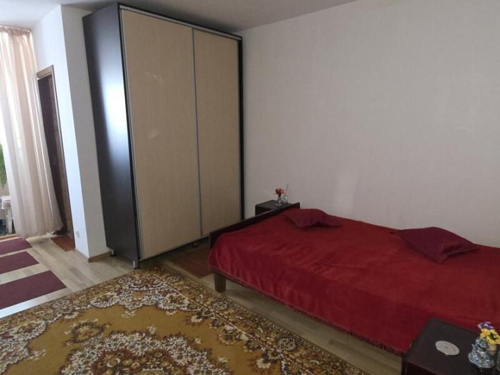 Iancului / Elev Stefanescu /  bl 1980 / 5 min Metrou /
