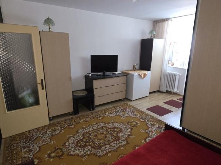 Iancului / Elev Stefanescu /  bl 1980 / 5 min Metrou /