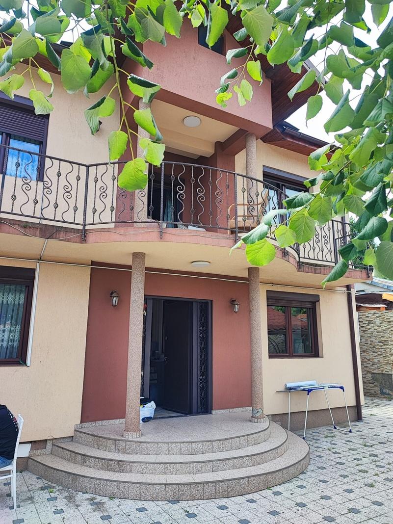 Vand Vila P+1 Barbu Bradescu nr 35 sector 2.