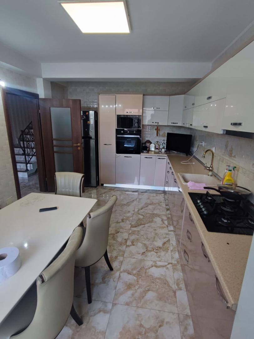 Vand Vila P+1 Barbu Bradescu nr 35 sector 2.